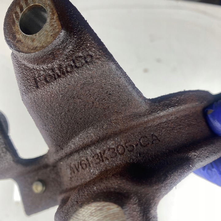 фото №14, Тримач підтримка кронштейн ford focus fiesta 1.5 1.6 hdi tdci