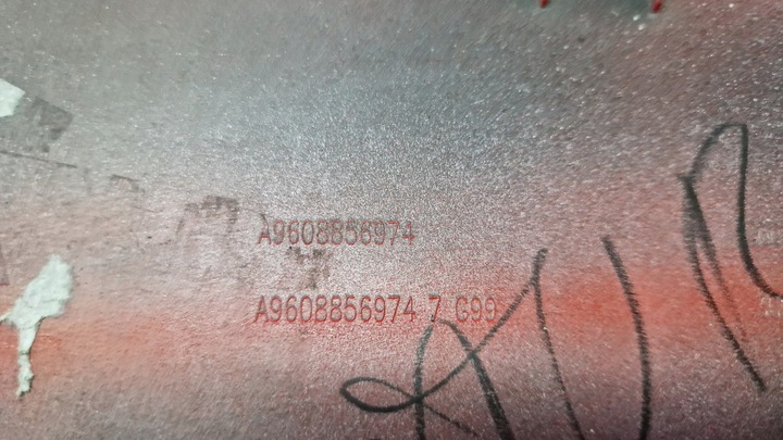 фото №5, Заглушка бампера mb actros mp4 права