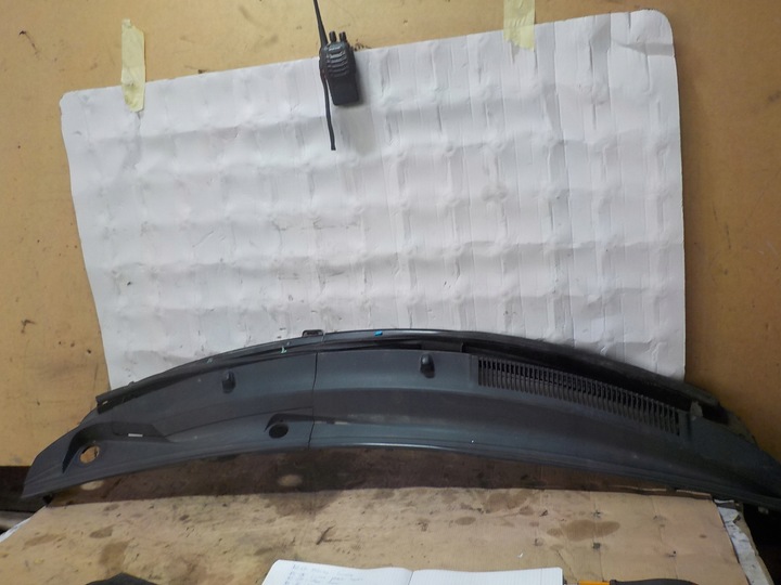 фото №1, Toyota yaris 2009r 1.3b панель під лобовим склом 557810d100