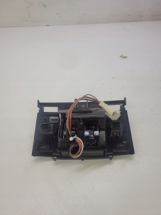 фото №5, Гнездо пепельница сиденья audi a8 d4 4h0864051d