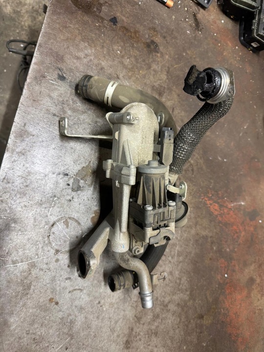 фото №1, Peugeot 308 1.6hdi 9h05 радиатор egr 9671187780