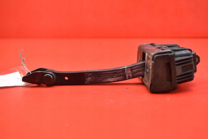 фото №6, Обмежувач двері лівий перед 7033609 bmw e60 03-10