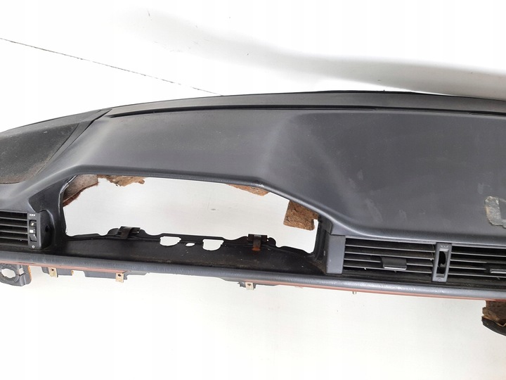 фото №7, Mercedes w124 e200t 95r панель капот роздавальна дерево + подушка