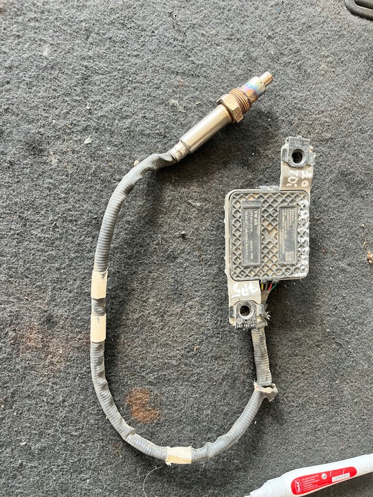 фото №1, Porsche cayenne 7p5 3.0 tdi лямбда-зонд nox