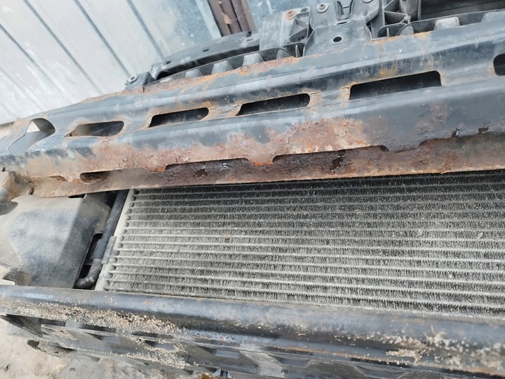 фото №12, Pas переднє балка радіатор vw golf vi 6 2008-2013 універсал 1.6 tdi cayc механічна коробка передач