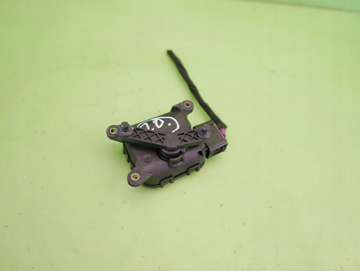 фото №7, Моторчик нагревателя 4b1820511d audi a6 c5 2.4 v6