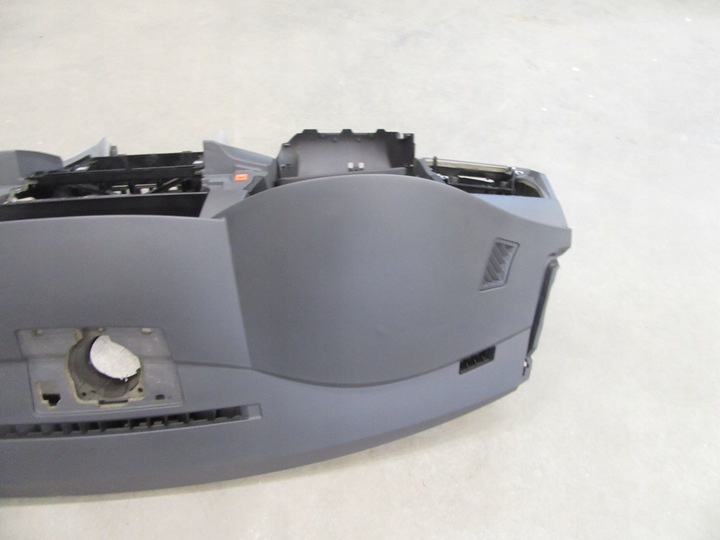 фото №12, Панель раздаточная bmw 5 e60 e61 европа 03-05r. кружки серый