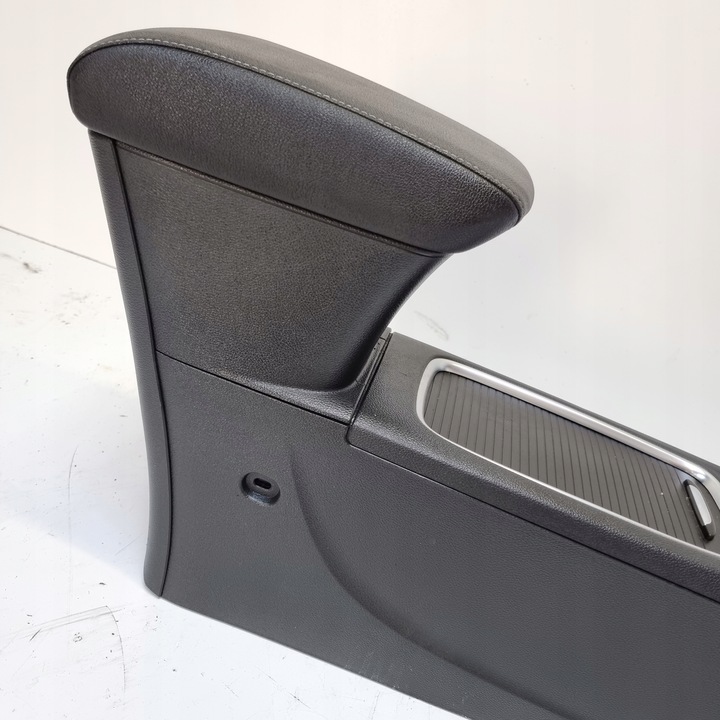 фото №7, Opel astra k подлокотник туннель с подогревом диван eu