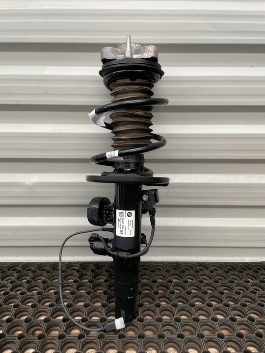 фото №1, Bmw g22 g23 амортизатор левый перед vdc 6886245