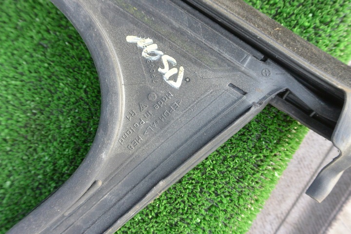 фото №9, Прокладка двері хром праві перед vw touareg 7p