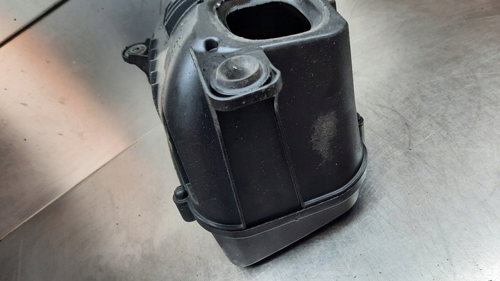 фото №6, Корпус фільтра повітря 1k0129610 vw golf v 1.6b 07r