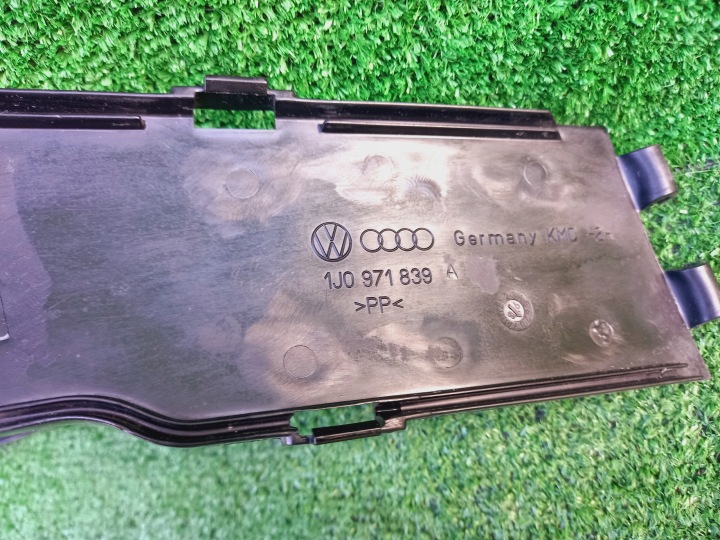 фото №15, Vw golf iv bora skoda octavia audi a3 маскировочная накладка защита жгуты установки