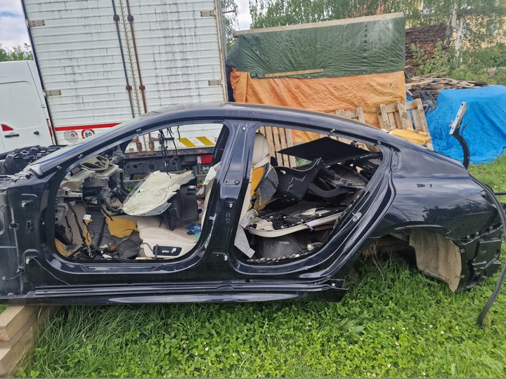 фото №1, Кузов четверть левая сторона bmw 8 gran купе 840d 2022 год