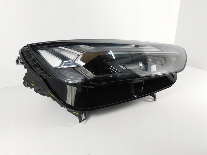 фото №4, Audi q5 80a рестайлінг лампа права matrix 80a941036e зчеплення комплектна