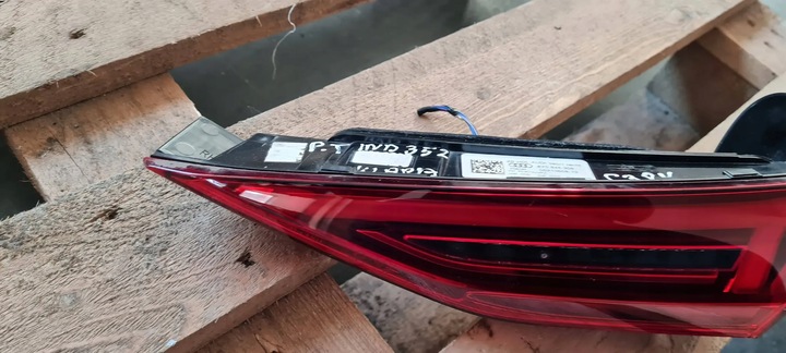 фото №9, S3 8y a3 лампа права праві зад w кришка багажника 8y0945308