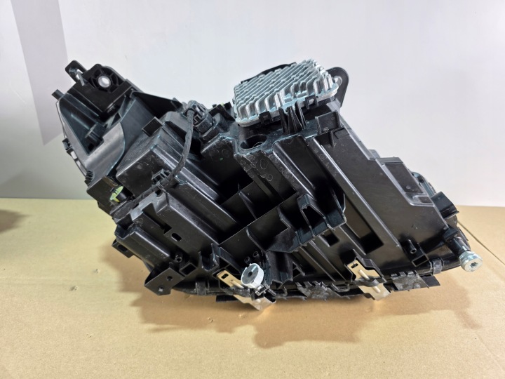 фото №8, Лампы передние полный led тень bmw m5 g90 lci 5a798d7 5a798d8