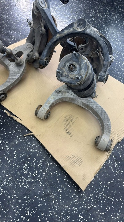 фото №5, Dodge ram 1500 19 підвішування поворотна опора важелі амортизатор праві 4x2