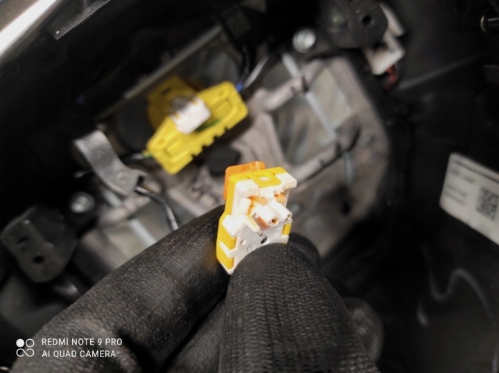 фото №14, Кермо шкіряний багатофункціональна peugeot 208 ii 2008 ii 98255044zd