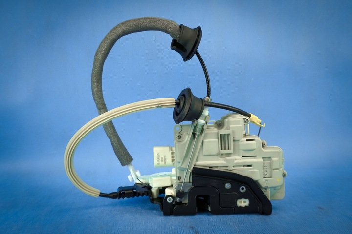 фото №2, Замок двері перед праві audi a7 s7 rs7 4g1837016b