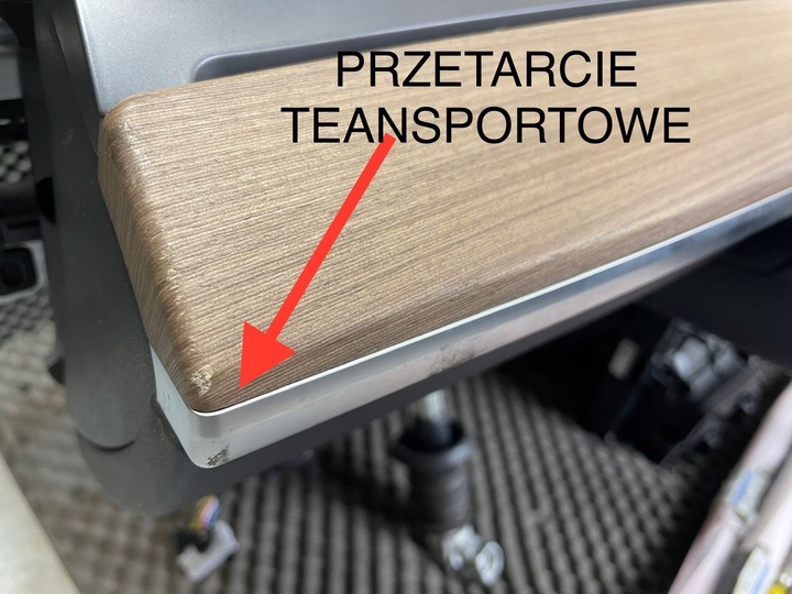 фото №7, Tesla y панель роздавальна консоль кермо штори