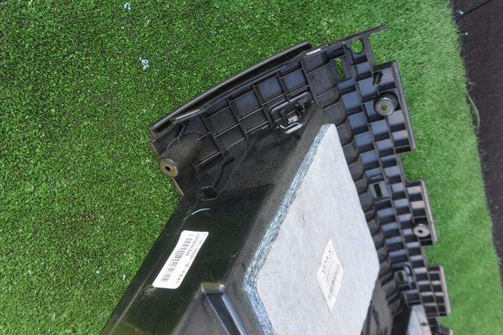 фото №8, Бардачок пасажира tesla модель s 12-16 eu