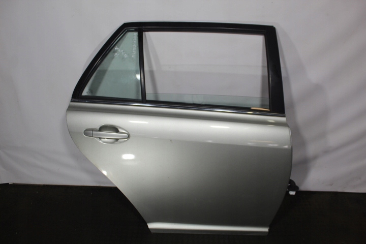 фото №1, Двері правий зад toyota avensis ii t25 549