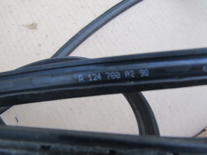 фото №11, 2 mercedes w124 купе w201 190 прокладка люк электрического