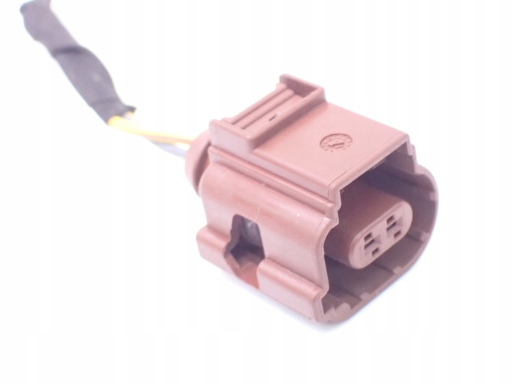 фото №1, Разъём штекер соединитель audi vw 8k0973702a