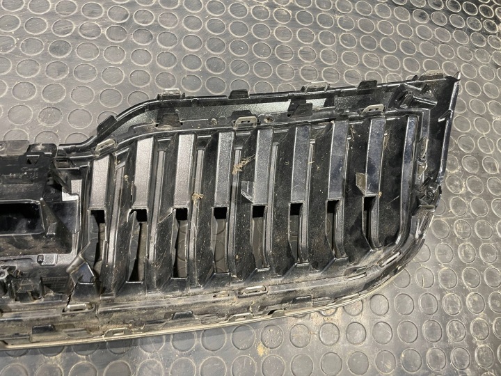 фото №11, Skoda superb iii 3 3v0 рестайлинг 19-24 решётка решётка решётка бампера перед