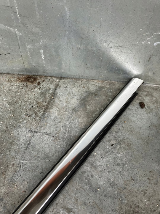 фото №4, Планка двері хром cayenne 7p лівий зад