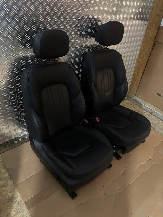 фото №6, Средство обивка сиденья диван туннель обшивки дверь maserati levante