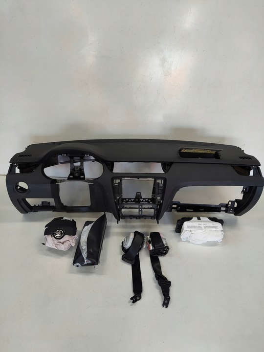 фото №1, Skoda octavia 3 iii 5e панель подушка водителя пассажира pas безопасности