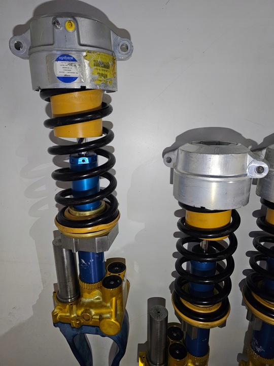 фото №9, Ferrari purosangue амортизатор перед зад set