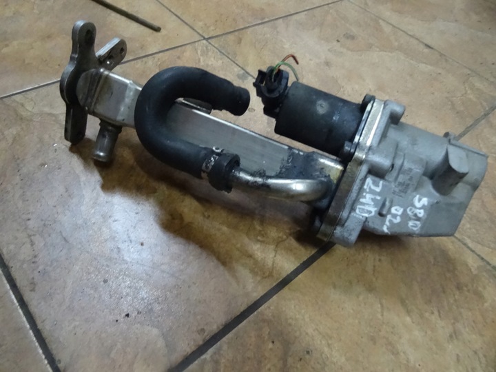 фото №1, Volvo s80 радиаторов клапан egr 30637142