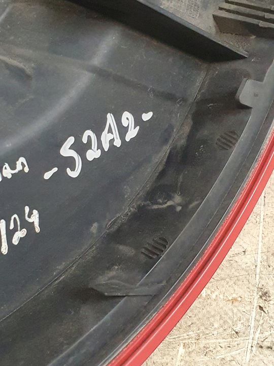 фото №12, Лампа led праві зад оригінальний номер a2129066901 mercedes w212 11r. sedan