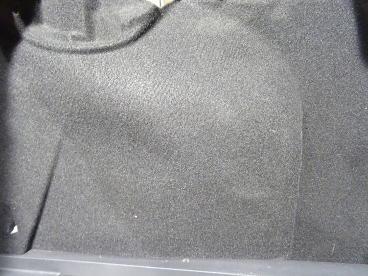 фото №7, Обивка боковина багажника зад задний правые vw golf viii 8 5h htb 5h6867428h