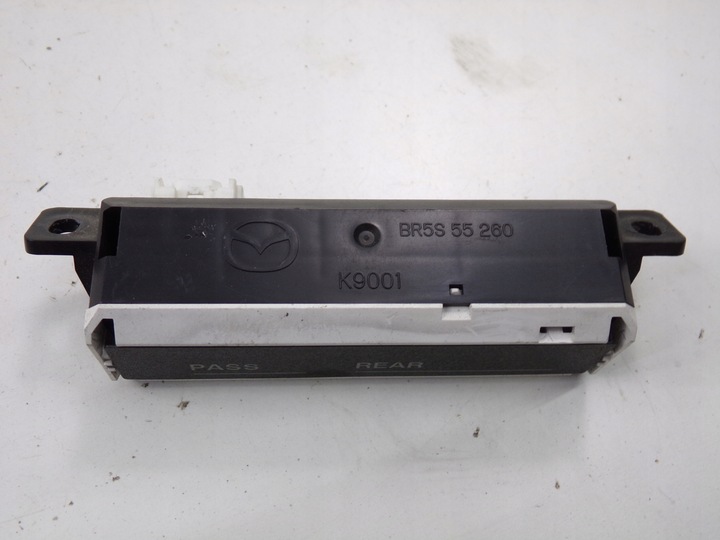 фото №4, Mazda 3 i дисплей застібка ременя br5s55260