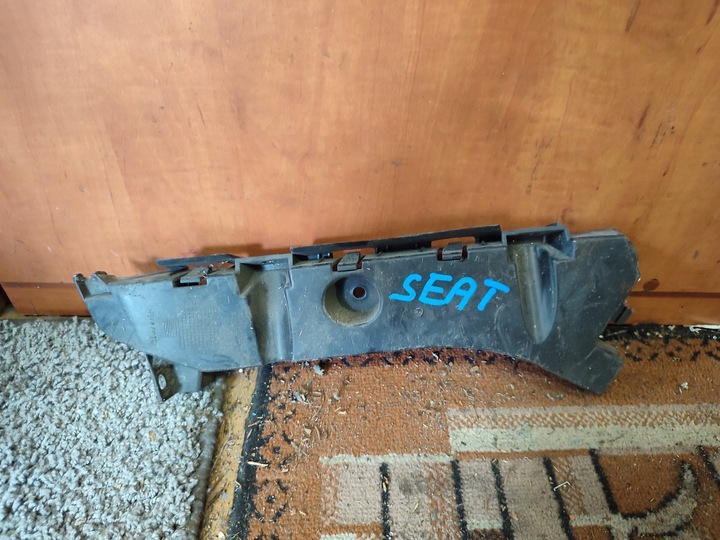 фото №1, Seat ibiza универсал ползун левый бампера зад 6j8807375
