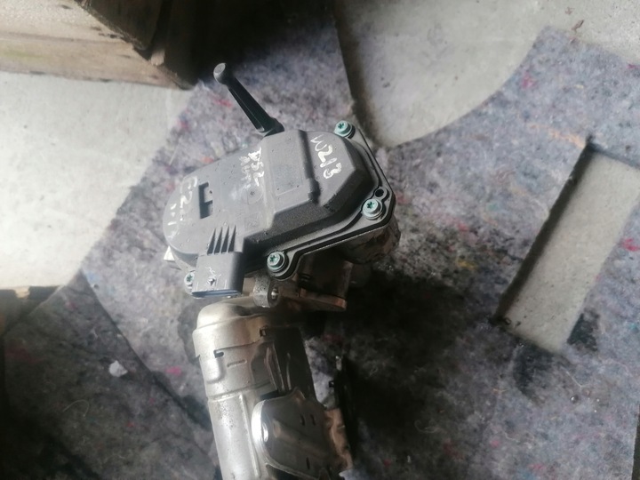 фото №6, Mercedes w213 радиатор выхлопных газов egr клапан 2.0 cdi 6541406900 6541402700