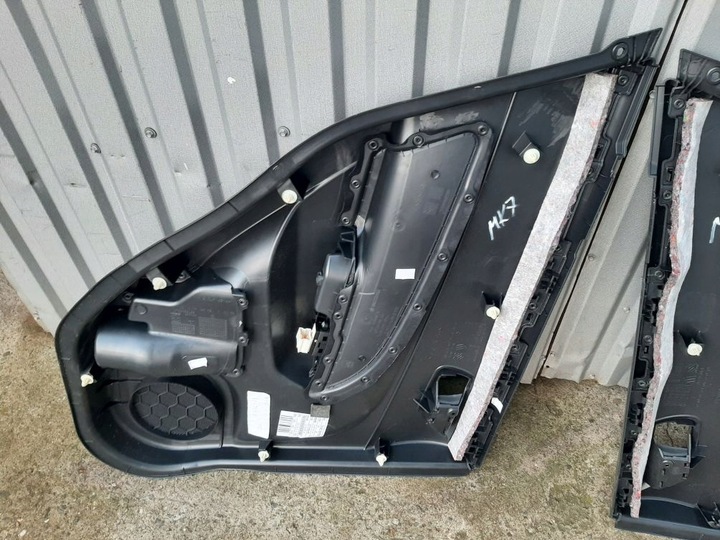 фото №6, Обивка боковина дверь зад suzuki swift mk7 2010-