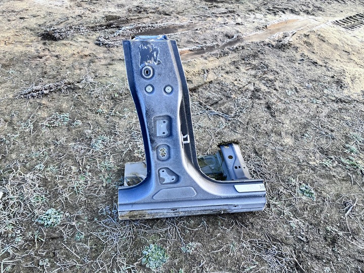 фото №1, Порог стойка средний правые a класс w177 18- 787