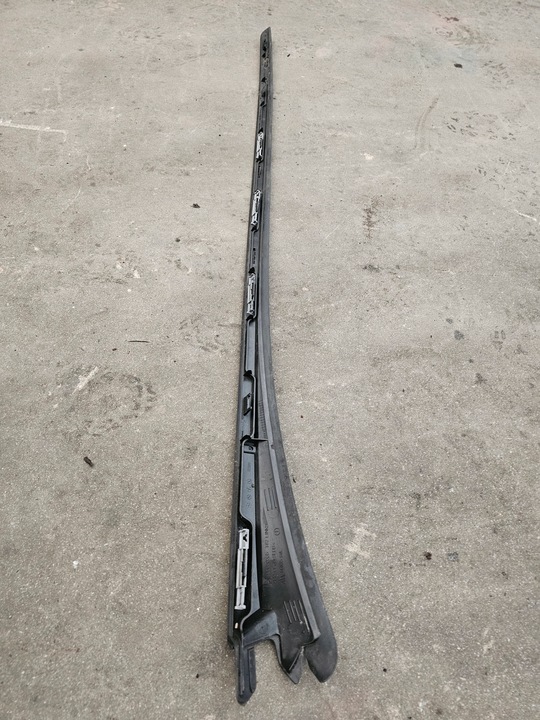 фото №7, Peugeot 5008 i 2009- планка стёкла лобовой накладка левая 96858535