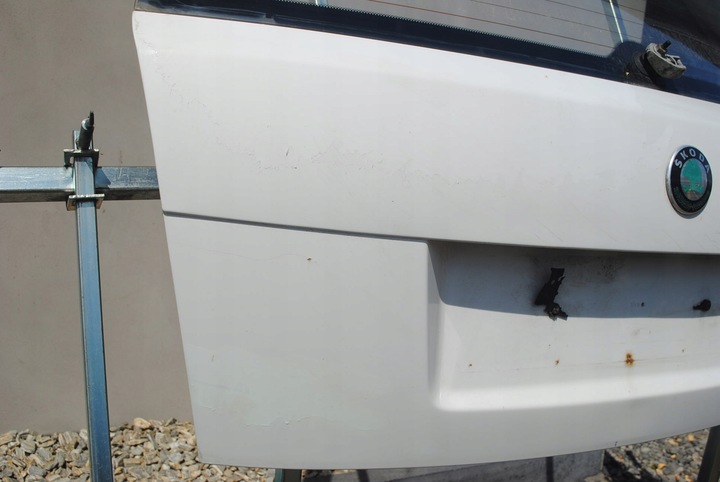 фото №2, Крышка багажника белая skoda fabia i хэтчбек