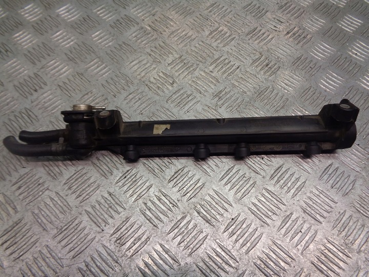 фото №1, Планка вприскувальний seat leon i 1.6 06a133317a