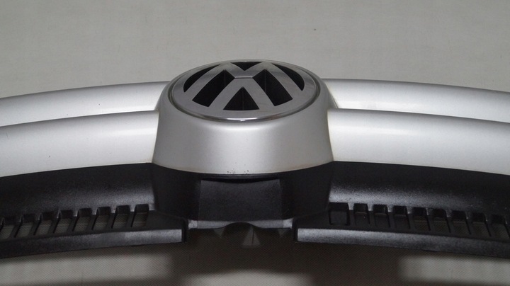 фото №7, Решётка радиатора решётка vw golf v plus 2008