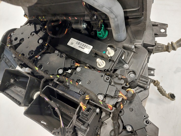 фото №7, Audi a8 s8 d4 обігрівач повітродувка 4h1820005j