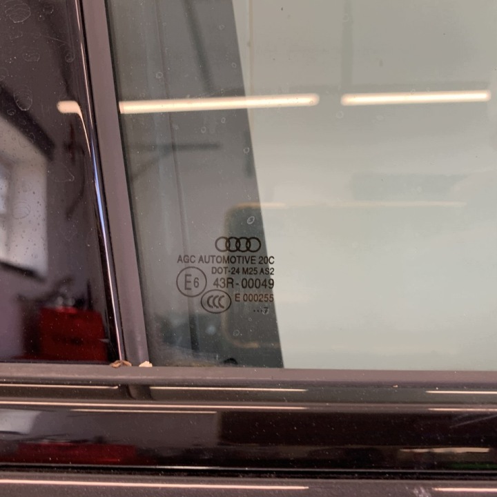 фото №15, Двері зад lc9x задні p.t праве комплектні оригінал audi q7 4m 17r