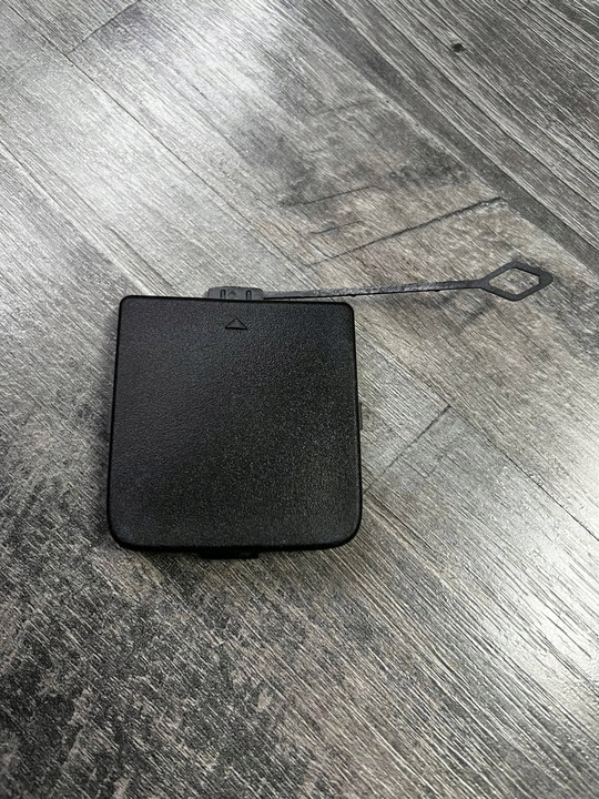 фото №1, Bmw x1 заглушка фаркоп бампер заднего 142064