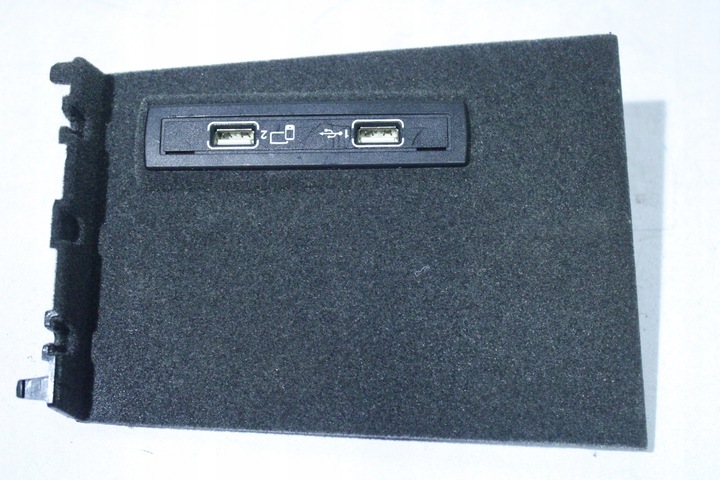 фото №1, Mercedes gle 166 w166 захист оббивка розетка usb a1728202000 a1666801223