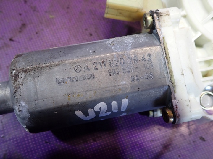 фото №4, E-klasa w211 двигунчик скла лівий перед 2118202942